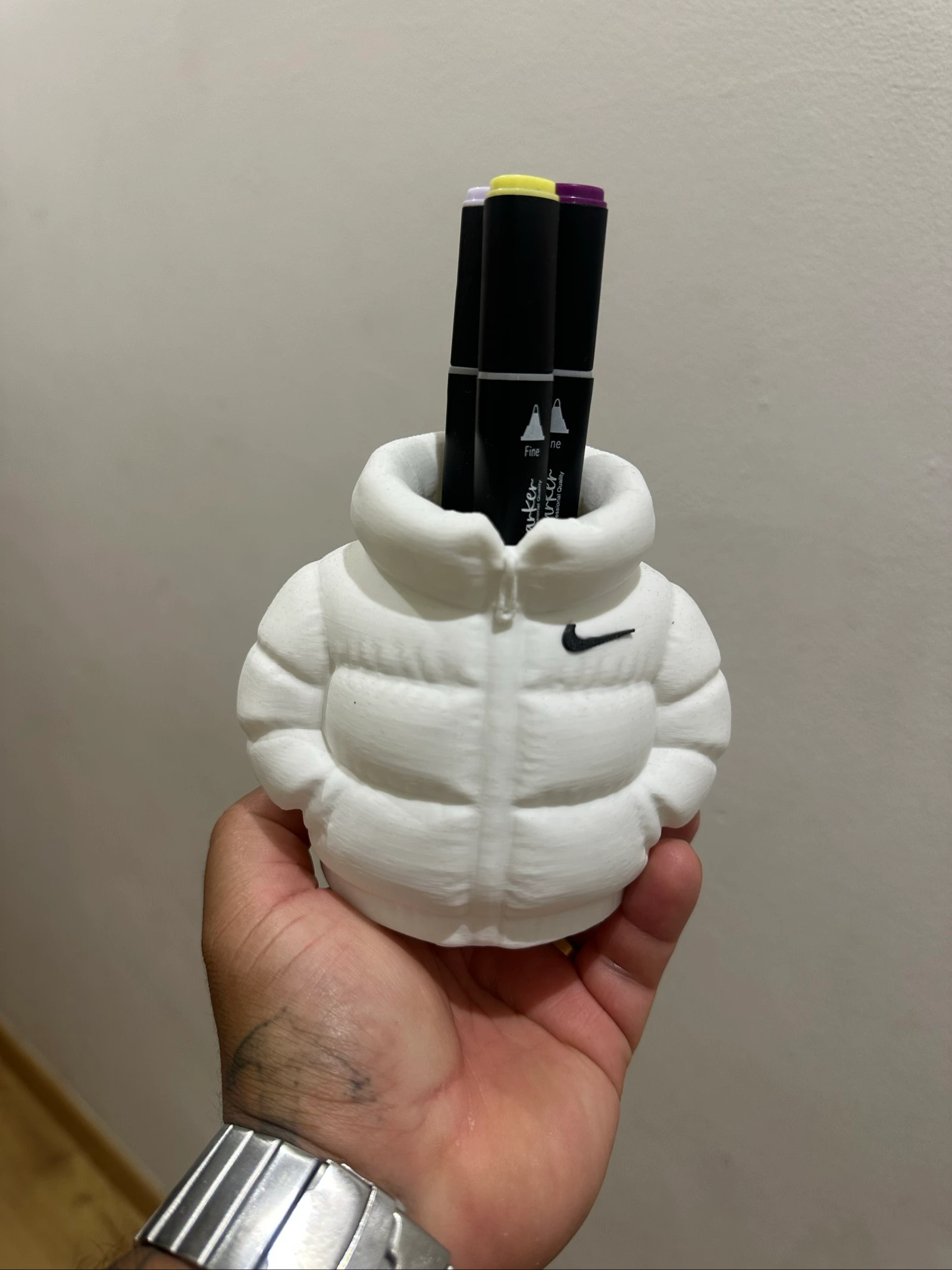  Porta canetas nike